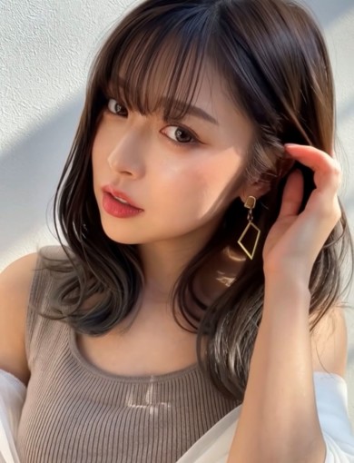 レイヤーミディアム/グレージュ/シースルーバング/30代